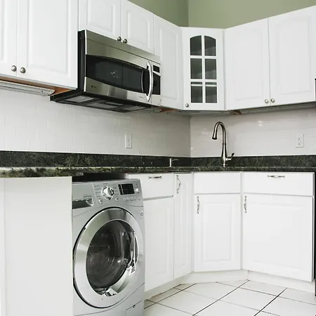 Posh Studio In Back Bay By Sonder